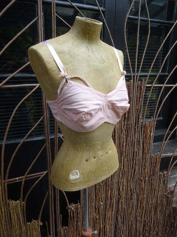 1950s 40s PINK COTTON Brassiere-50s Extra Support Bra. 