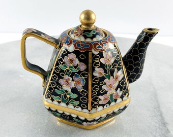 The  BLACK ORGHID Teapot from the Franklin Mint 1991 Set Jewels of Ming Dynasty Miniature Cloisonne Teapots, Enamel on Copper handmade,