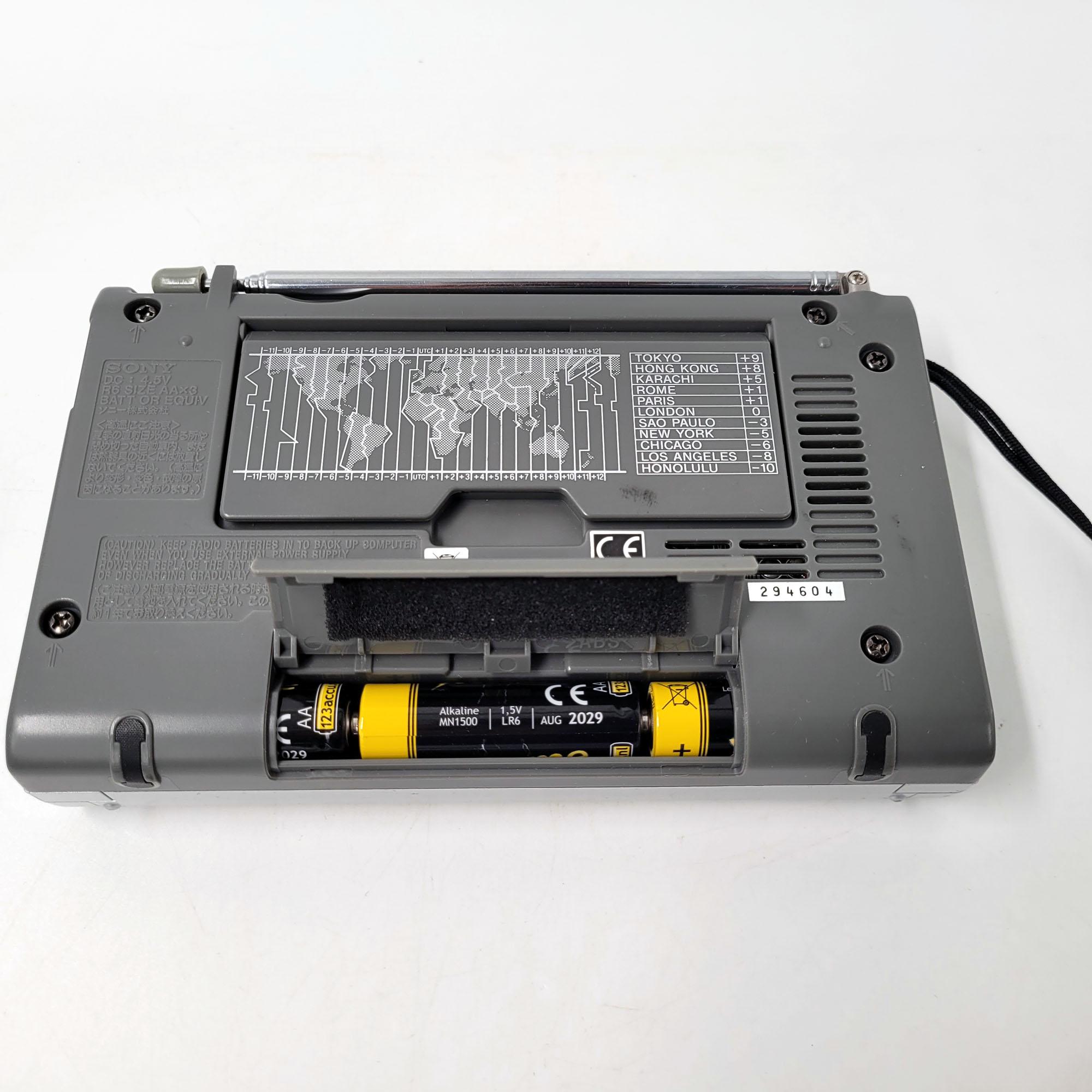 Sony ICF-SW35 PLL Synthesized World Receiver, Portable Fm/sw/mw/lw