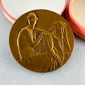 French Art Nouveau Bronze Medal signed by Jul. Lagae, French Bronze Medallion WW1, Great War Medal, Collectable French Marianne medallions,