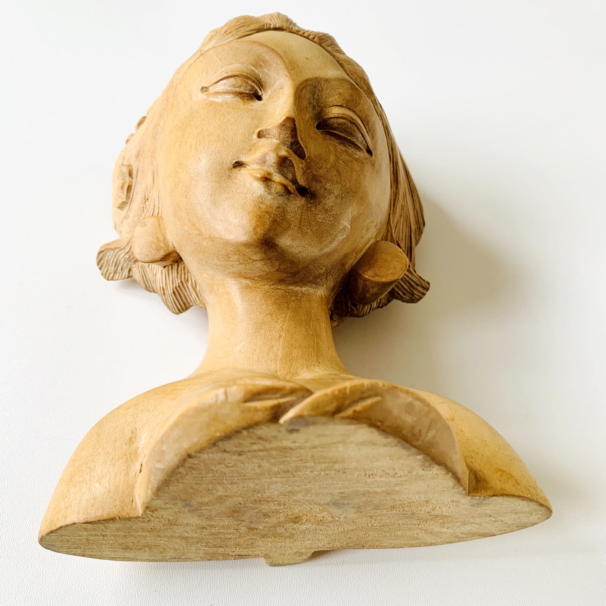 130cm】 バリ 木製彫刻 女性像 神秘的な踊り子／バリ 工芸品 女性像 仏像