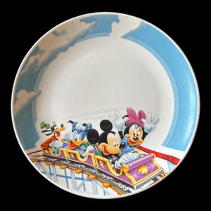Disney Mickey Minne Donald & Goofy On Roller Coaster Ride Gibson 10&quot; Plate Fun