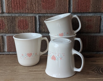 Ensemble de 4 tasses à café Corning USA, Forever Yours, coeurs roses et fleurs, tasses de ferme de campagne, céramique, 1980s