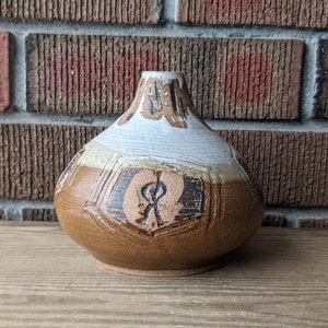 Vintage Earth Tones Hand Crafted Studio Art Ceramic Bud Vase/Weed Pot Vase, Hand Made, Artist Signed, Approx. 5.5&quot; Height