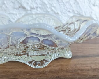 白い縁とフリルの縁が付いたヴィンテージ装飾ガラス - Etsy 日本
