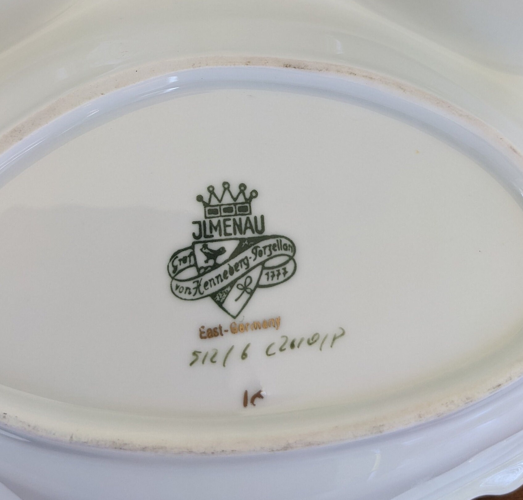 T.Eaton Co. Iron Trivet (JL) T.Eaton Co. Iron Trivet (JL)