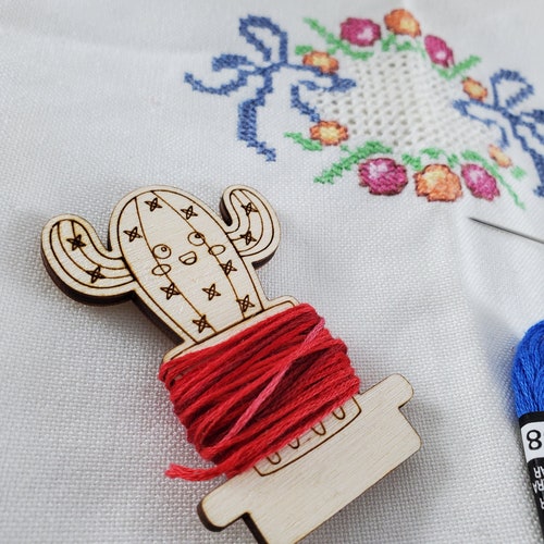 Cross Stitch Storage With 10 Floss Bobbins Llama Bobbins Etsy Canada