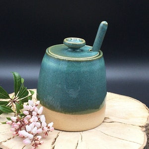 Honey pot jam ceramic conserve jar and dipper