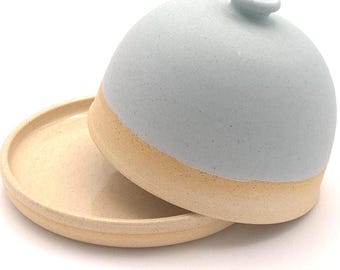 Ceramic small table butter dish with lid