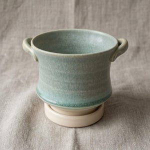 Ciotola per frutti di bosco in gres realizzata a mano con piattino – Smalti Earth Ocean / Ceramica ecologica immagine 1