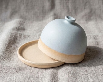 Ceramic handmade small table butter dish with lid