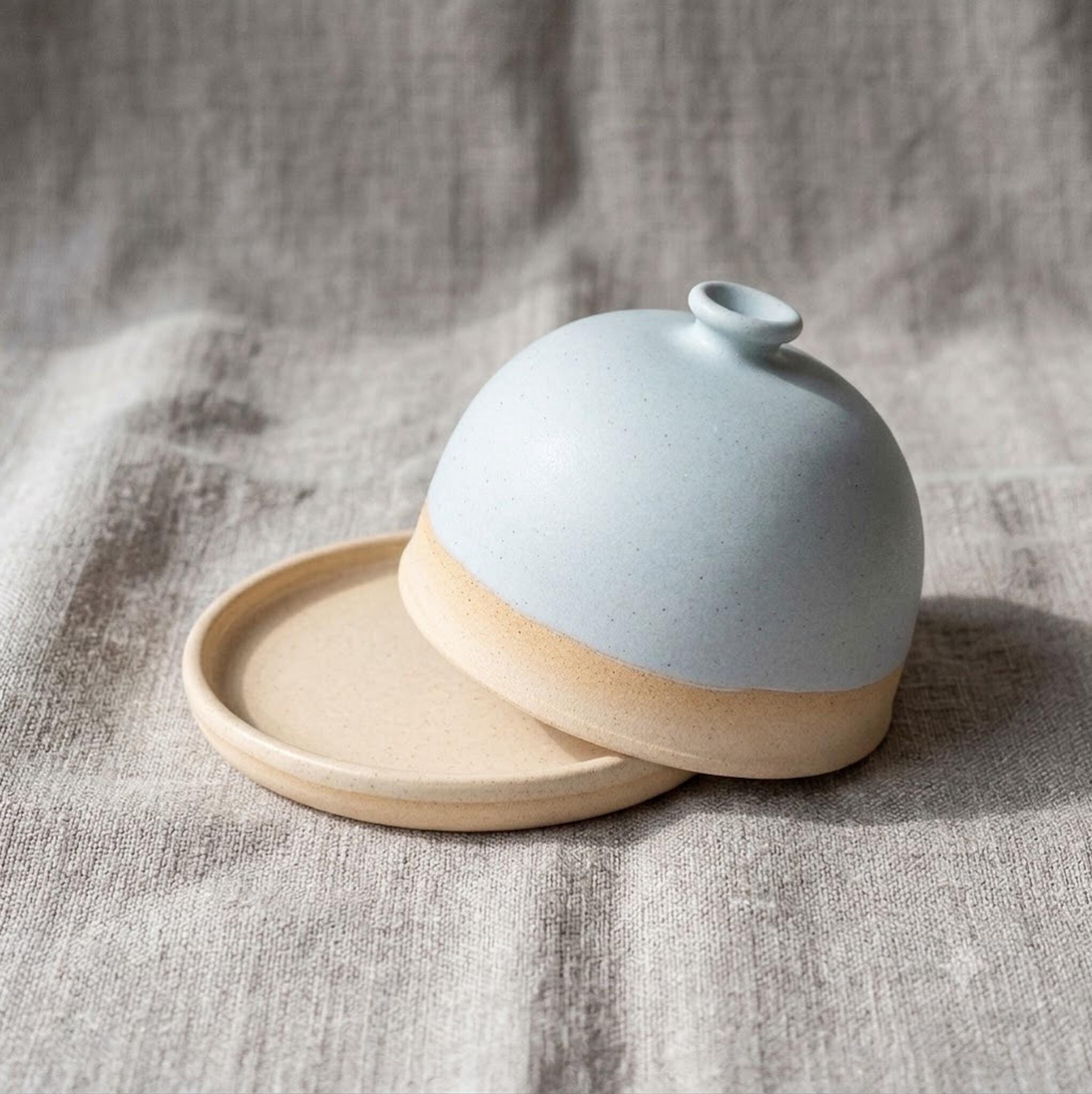 goldener beistelltisch – Eleganter Metallrahmen Tisch (61 cm) Format:45x30 cm