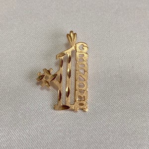 14K Solid Yellow Gold “#1 GRANDMA” Grandmother&#39;s Diamond Cut Pendant 1.2g Vintage Estate