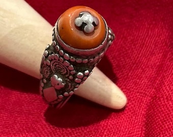 antique ring from Yemen - size 6.25