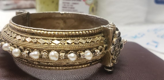 Antique Victorian gold bangle