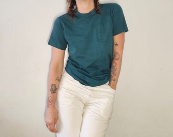 70s Tshirt Vintage Undershirt Grunge Rockabilly Tshirt Underwear Unisex green Tshirt Pocket Tee Retro Shirt, Size Large