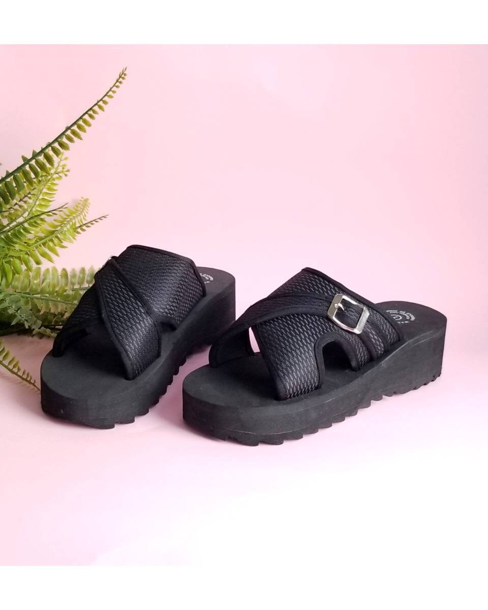 black foam platform sandals
