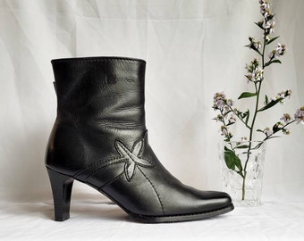 Y2k Black Leather Boots Vintage Zip Up Boots Floral Boots Block Heel Boots Boho Leather Boots Minimalist Black Leather Boots, Size 6.5