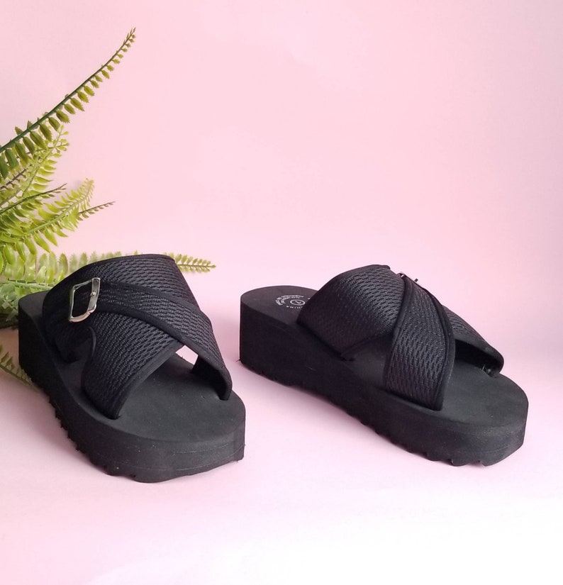 chunky beach sandals
