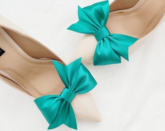 Satin aqua green bows shoe clips,shoes decorations,wedding shoe clips,clips for the bride,satin bows,wedding party,clips for wedding sandals