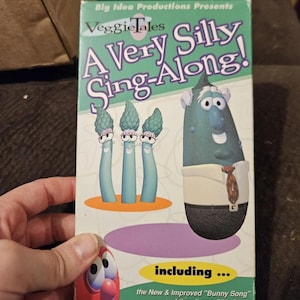 Vintage VeggieTales A Very Silly Sing Along! VHS Rare Original Slipcover