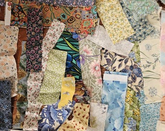 50 Floral Fabric Scrap Bundle | Cotton Quilt Fabric Remnants | Junk Journal Fabric Pack | Slow Stitch Supplies | Quilting Scraps | Mixed