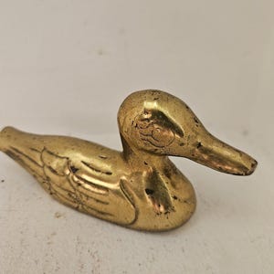 Beautiful vintage brass duck animal statue decor