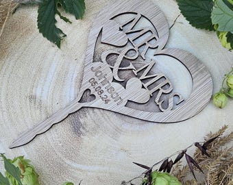 Mr and Mrs Cake topper, wedding cake topper, custom cake topper, cake toppers, rustic cake topper, wedding cake Charm, wedding