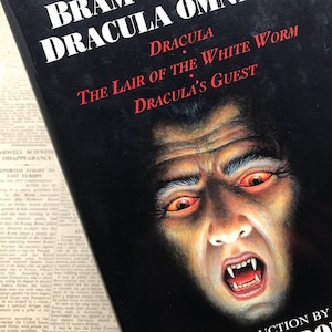 Bram Stoker’s Dracula Omnibus~1992 Hardcover w Dust Jacket~Very Good
