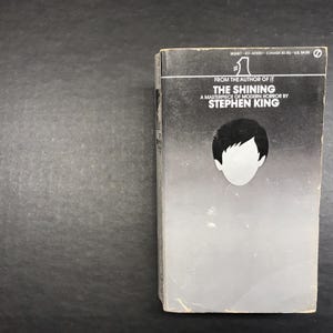 The Shining Stephen King 1978 Signet Paperback