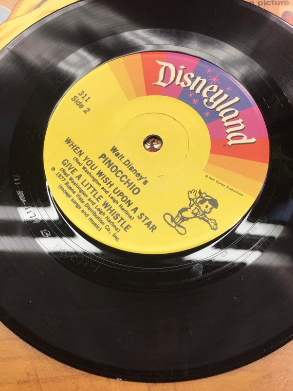 Walt Disney's Story of Pinocchio 1977 Read Along Book and Record