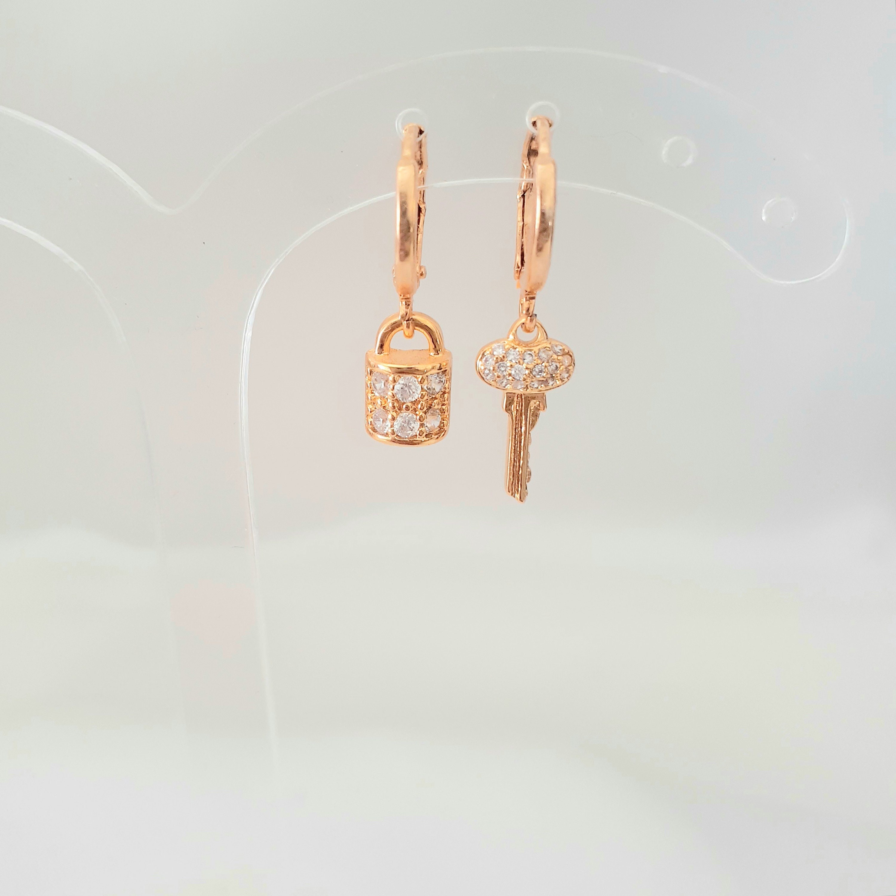 Mini DUO Hoop Earrings/padlock/key/zircons/gold Plated Mini DUO Hoop Earrings/padlock/key/zircons/gold Plated