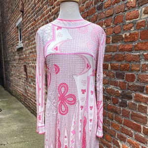 Emilio Pucci Vintage Late 1960s- 70s Pink Silk Long Sleeve Dress,  Art Nouveau  Psychedelic Print
