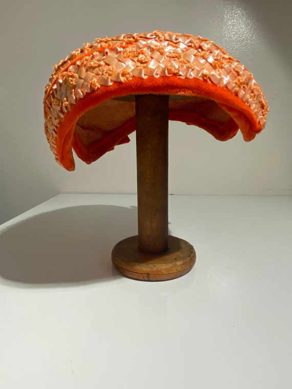 1950s Vintage Orange Straw Round Hat with Orange … - image 3
