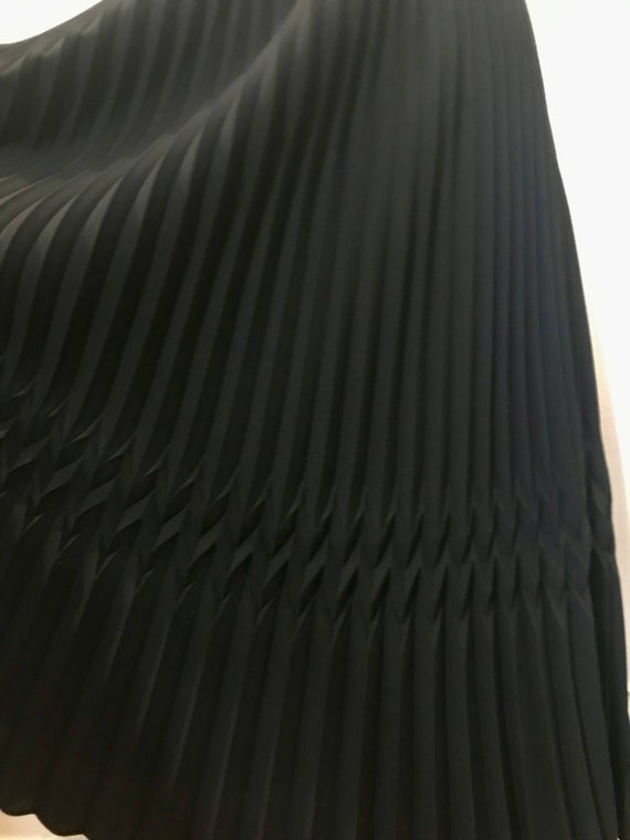 Jôn pleated skirt - image 6