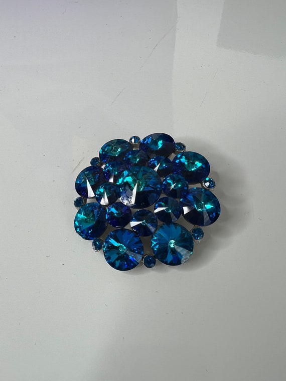 1950’s Cobalt Blue Large Stone 3D Cluster Pin