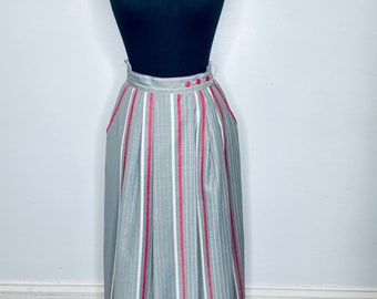 1970s Klapper Modell Grey, White, Pink Striped Skirt