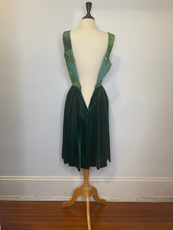 1950s Green Velvet Dress - image 4