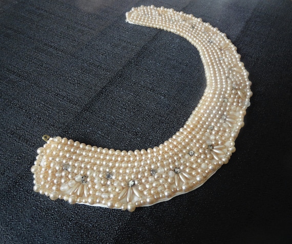 1950's Faux Pearl Collar w/Crystals, Satin Backing - image 1