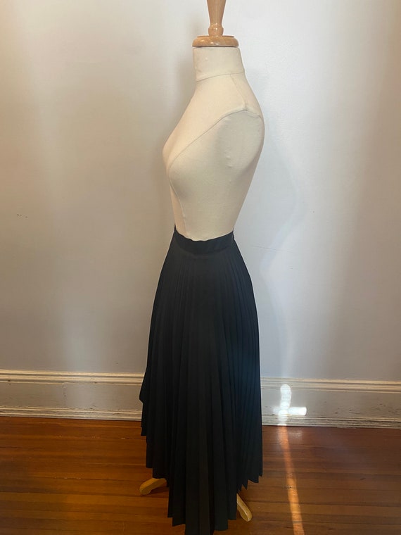 1950s pleated black skirt - image 2