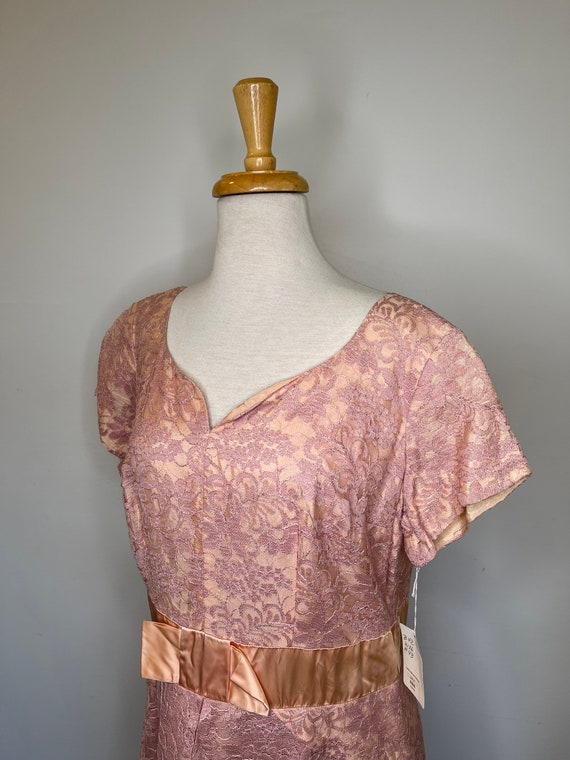 1950s Nikki pink lace dress - image 2