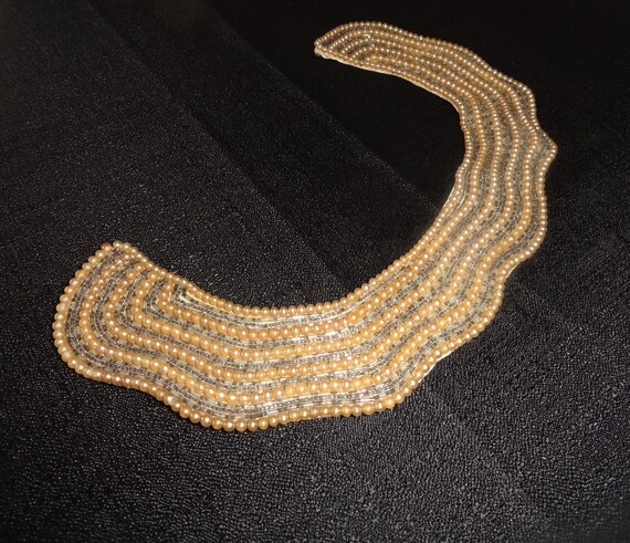 1950's Creme Faux Pearl & Silver Bead Collar - image 3