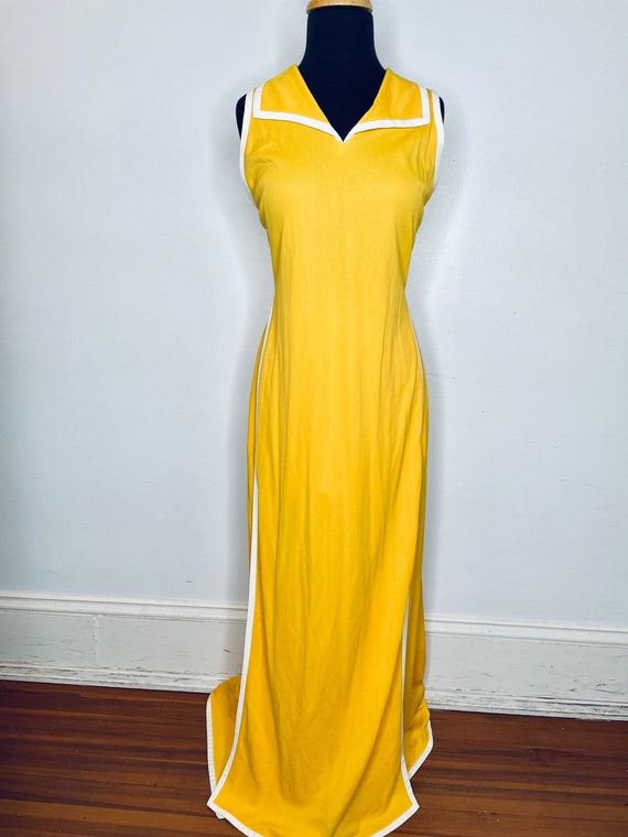 Mr. Mort 1960s 2pc Yellow Polyester Wrap and Hot … - image 1