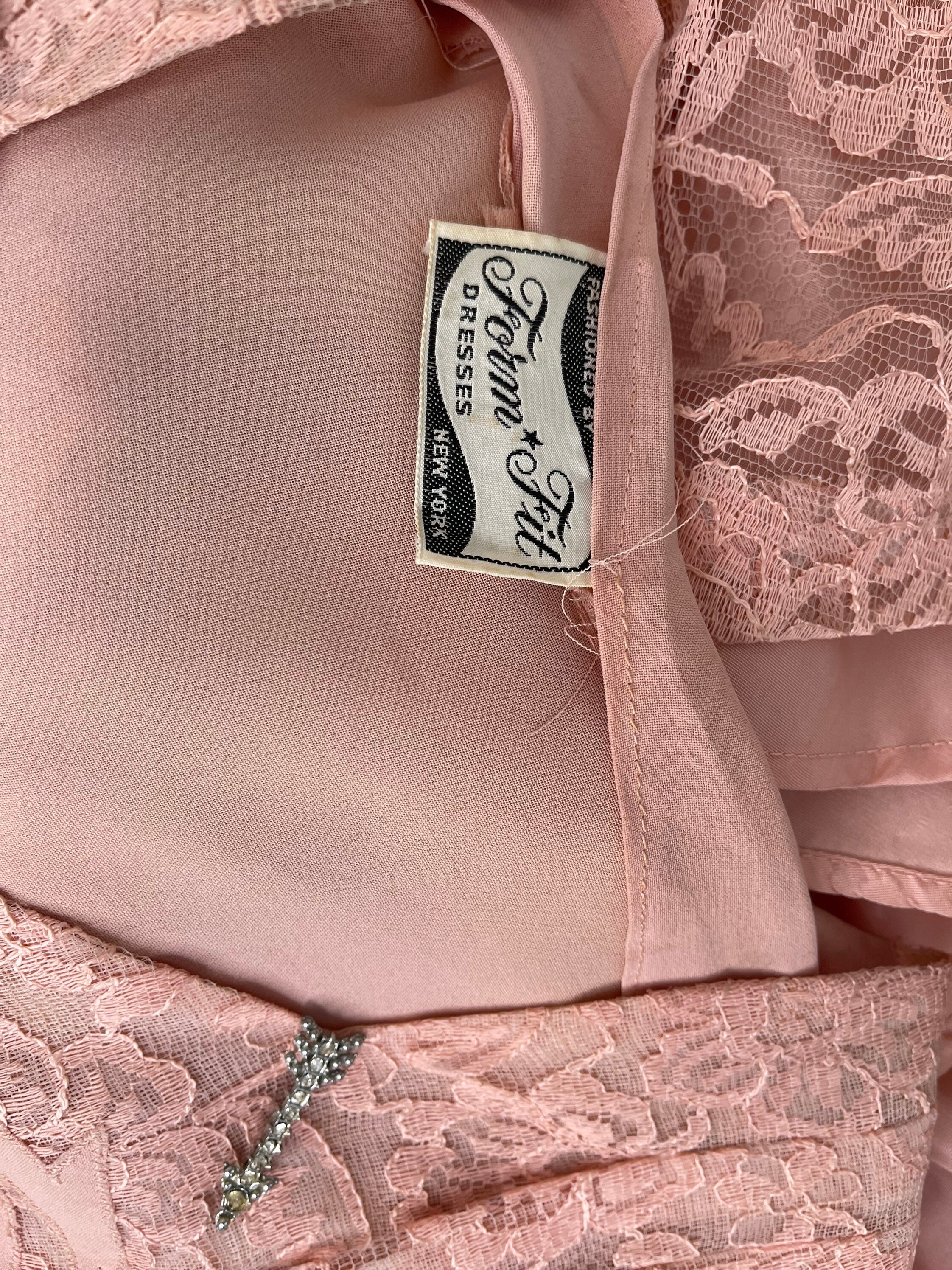 1940s Form Fit Pink Lace Dress