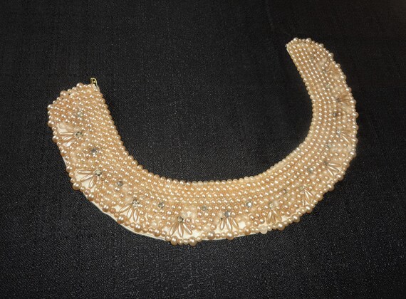 1950's Faux Pearl Collar w/Crystals, Satin Backing - image 2