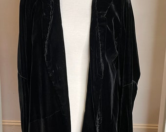 1940s/50s Black velvet opera coat