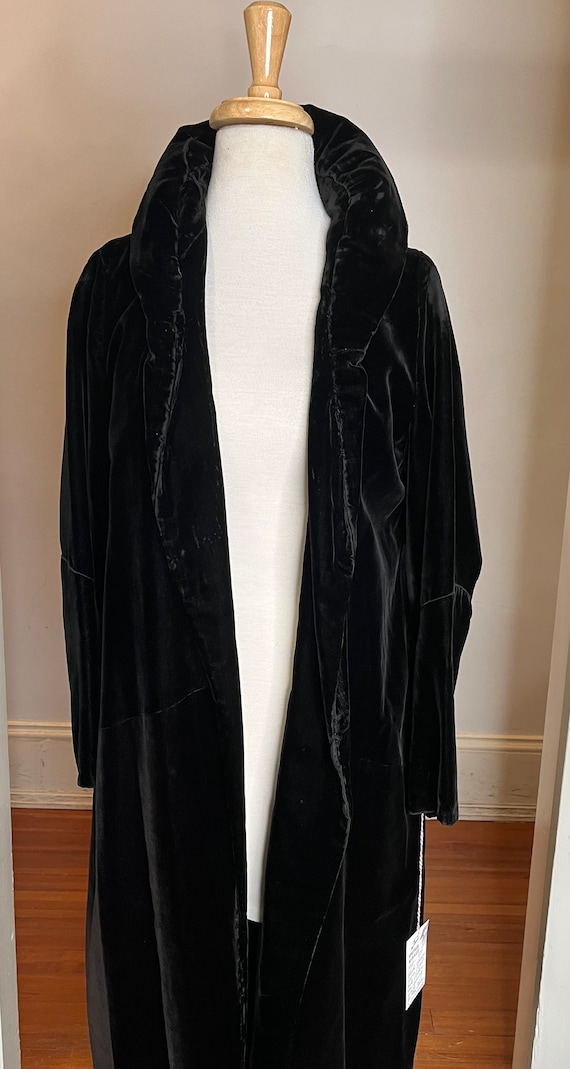 1940s/50s Black velvet opera coat