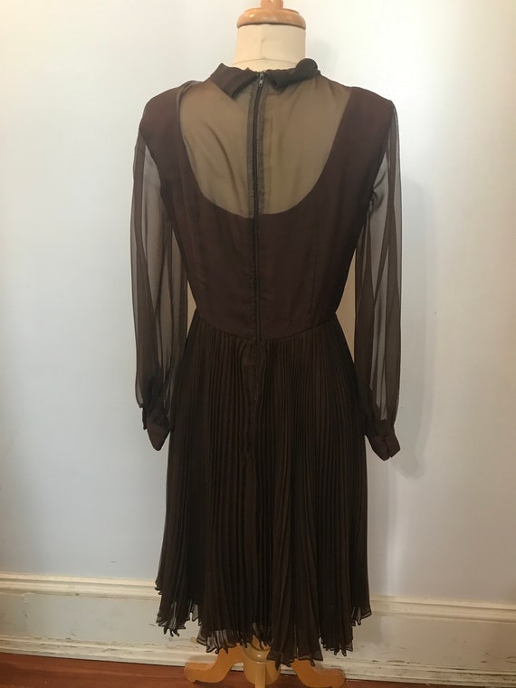 1950s brown Lord & Taylor dress - image 3