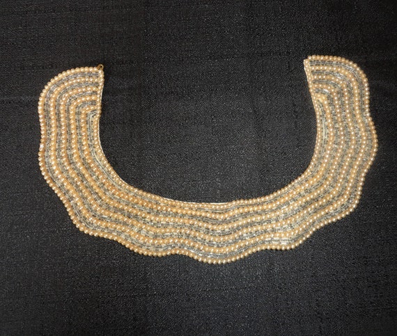 1950's Creme Faux Pearl & Silver Bead Collar - image 1