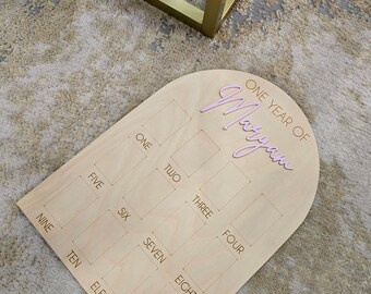 Personalized ONE YEAR OF photo board. Baby Gift-Baby Photo Prop